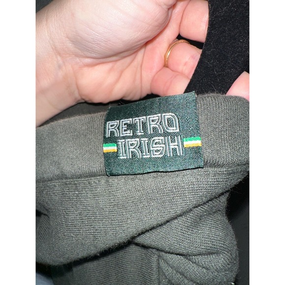 St. Patrick's Day Heavyweight Long Sleeve Green Irish Sweatshirt Size S - Picture 4 of 7